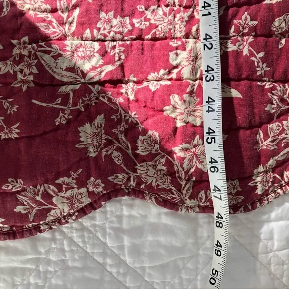 EUC Burgundy Floral Design Quilt - Throw - Reversible with Channel Stitching - Picture 12 of 14